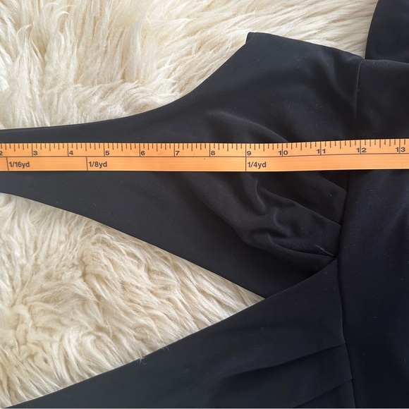 Elegant Black Halter Neck Dress - Picture 7 of 10